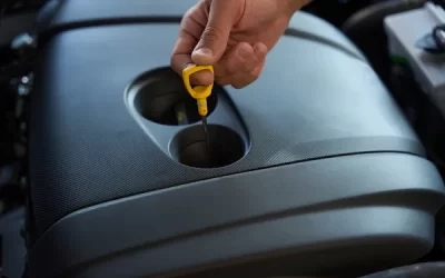 Cómo checar el aceite de transmisión automática paso a paso