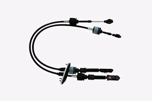 Par de cables automotrices Monterrey de control con fundas negras.